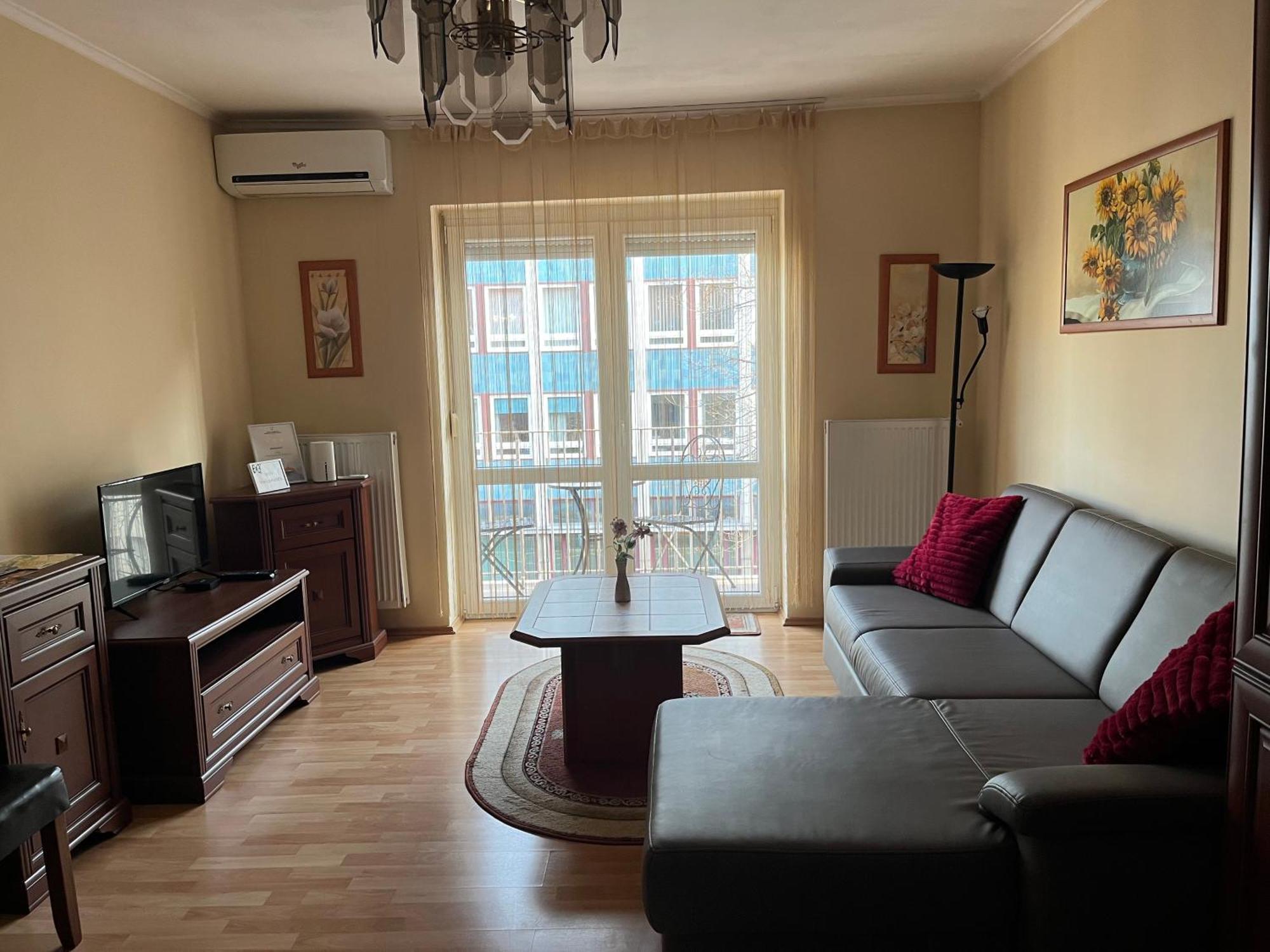 Moonlight Apartment Gyor Luaran gambar